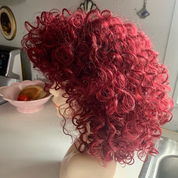 Sexy Curly Q burgundy red Disco Doo - Picture 4 of 10